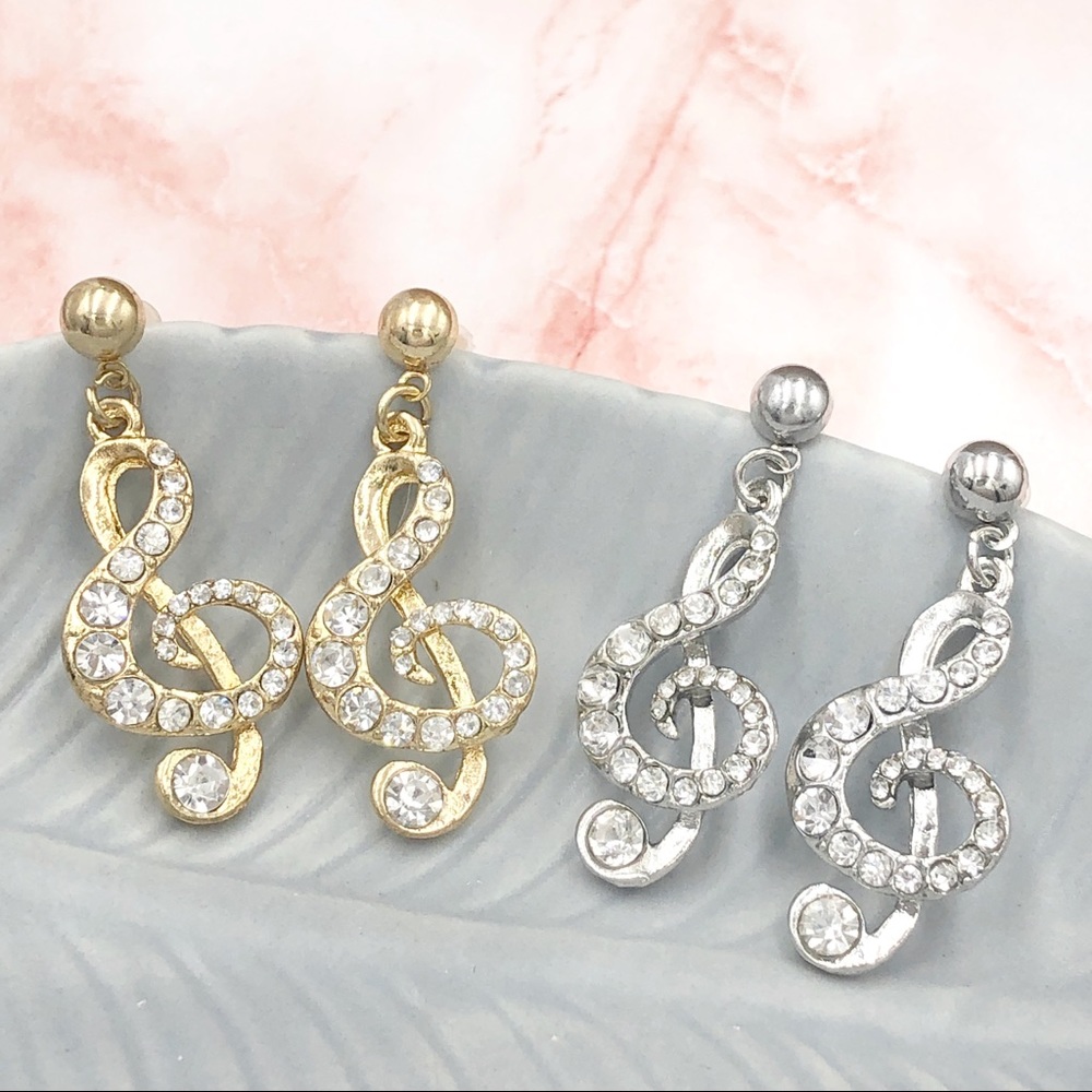 🌼 Treble Clef Music Note Post Drop Earrings